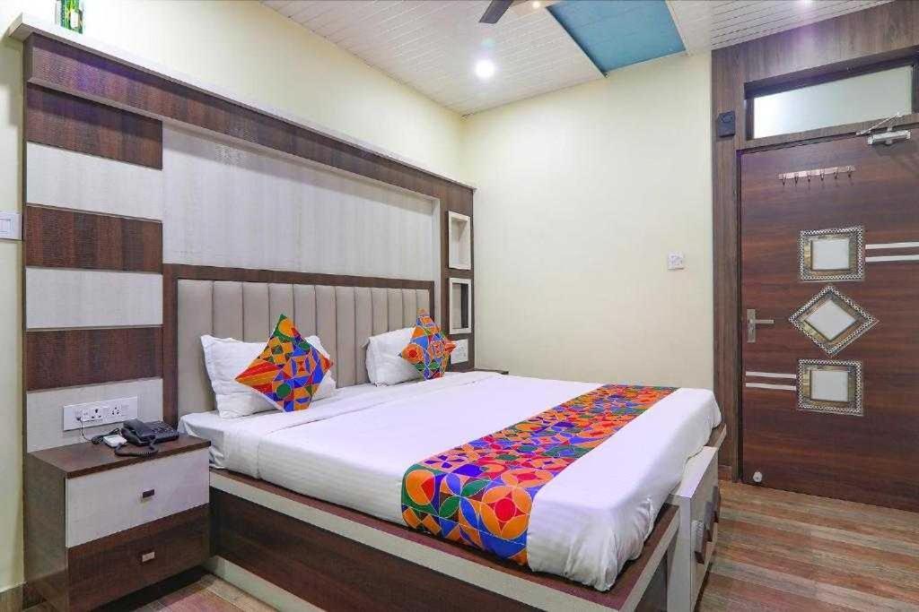 Hotel O Tp Suites Nové Dillí Exteriér fotografie
