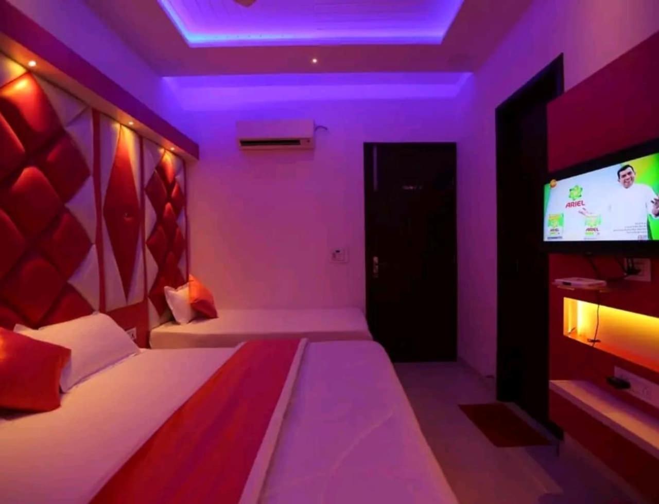 Hotel O Tp Suites Nové Dillí Exteriér fotografie