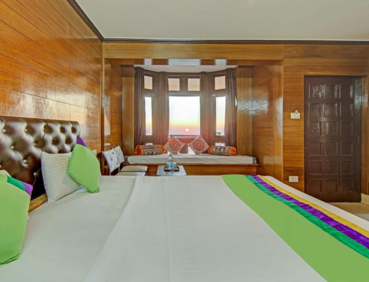 Hotel O Tp Suites Nové Dillí Exteriér fotografie
